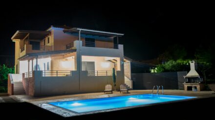villa-pool-night